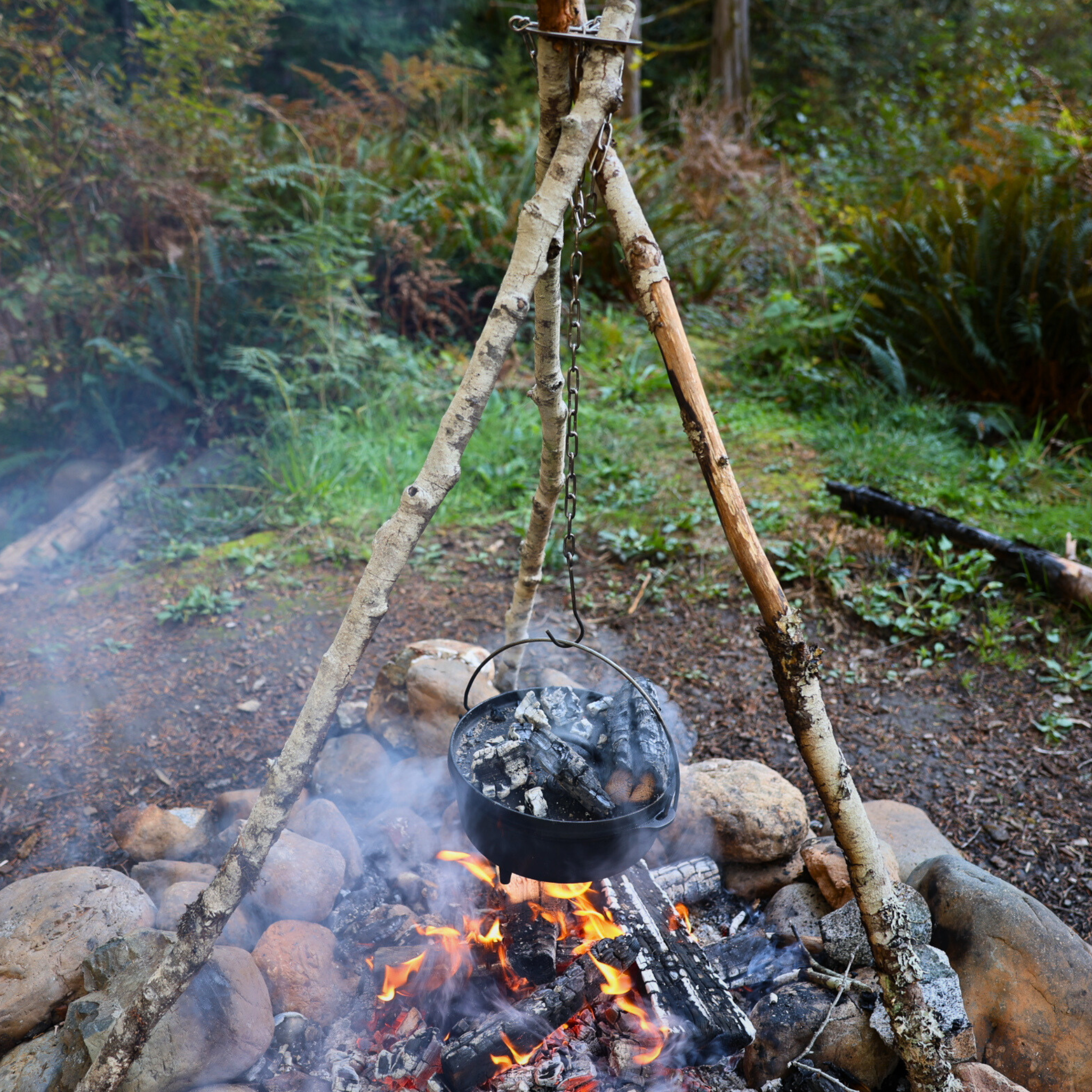 Campfire Cooking Tripod - Dutch Oven Holder